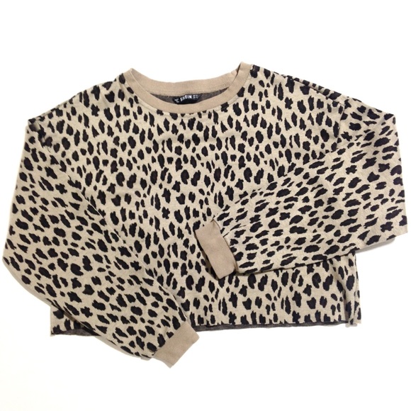 SHEIN CROPPED SWEATSHIRT W/ LEOPARD PRINT DETAIL M - Picture 2 of 8